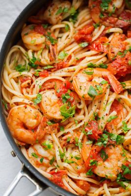 Mediterranean Garlic Shrimp Pasta